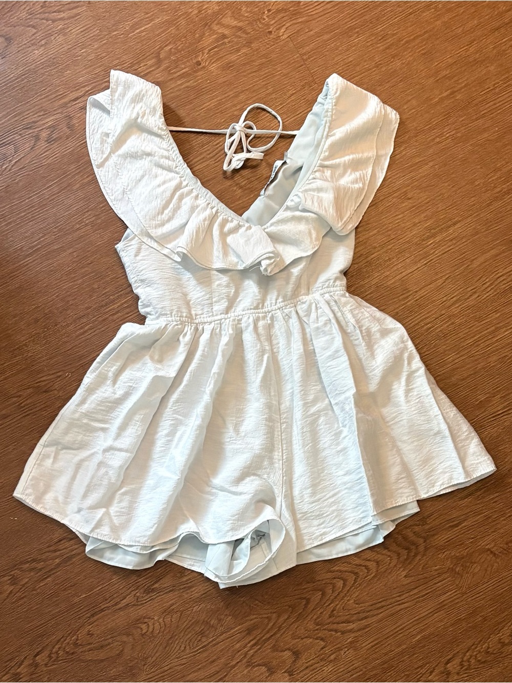 DO+BE White Ruffle V-Neck Romper